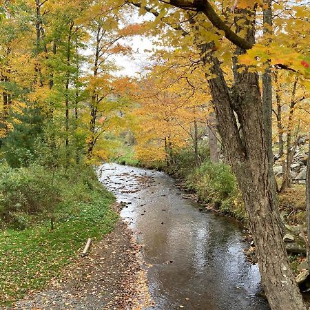 فيلا Picturesque Riverside Cabin With Fireplace And Porch بيوينغ روك المظهر الخارجي الصورة